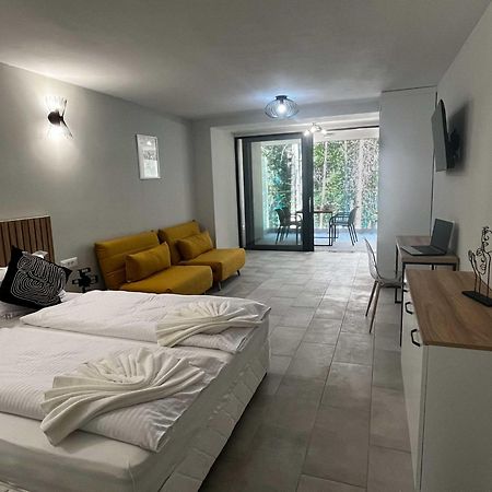 Aparthotel Teracite à Varna Extérieur photo