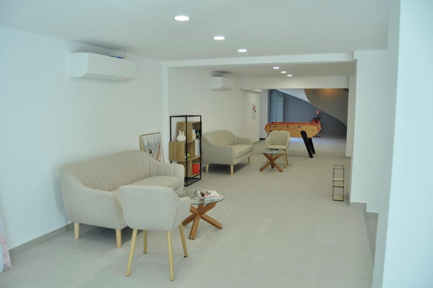 Aparthotel Teracite à Varna Extérieur photo